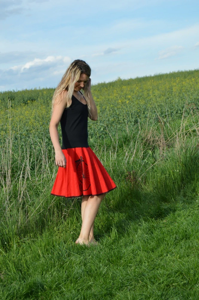 Tílkové šaty- kolo